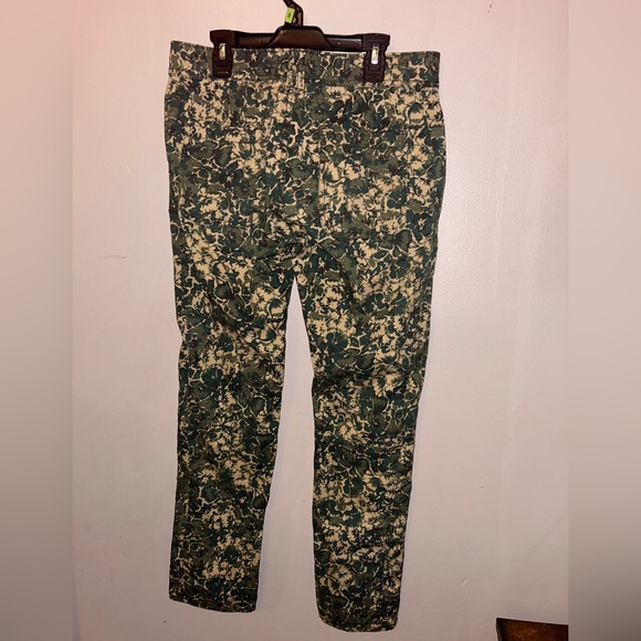 Anthropologie Hei Hei Sylvan Green/Tan Camo Floral Straight Leg Roll Up Pants - Picture 5 of 12